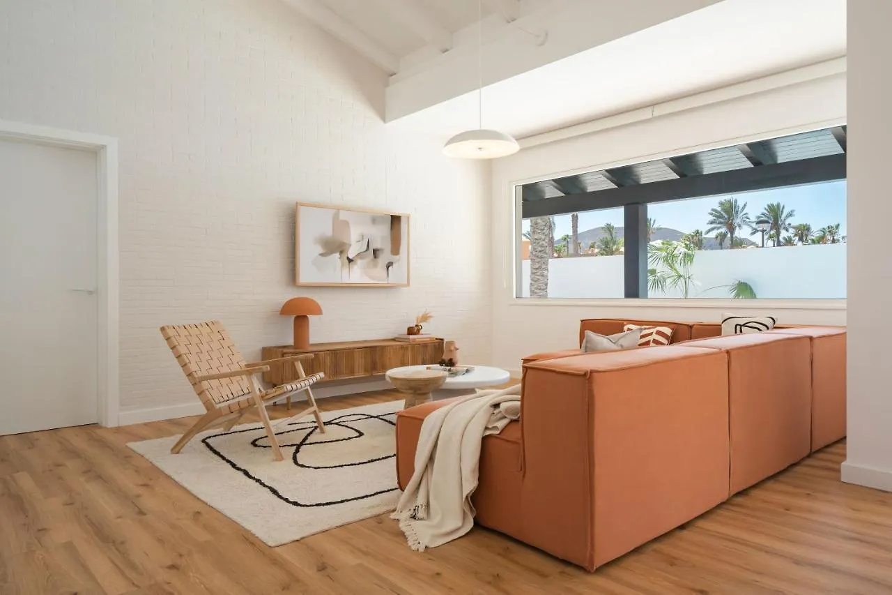 Villa Tropico - Design House With Pool In Corralejo