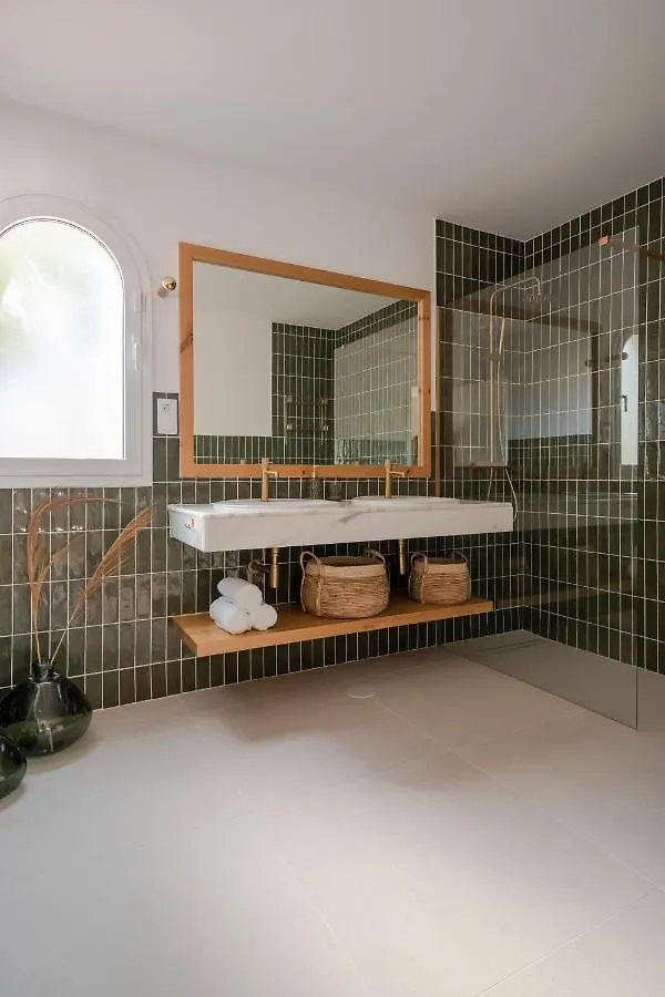 Villa Tropico - Design House With Pool In Corralejo 0*,  Spagna